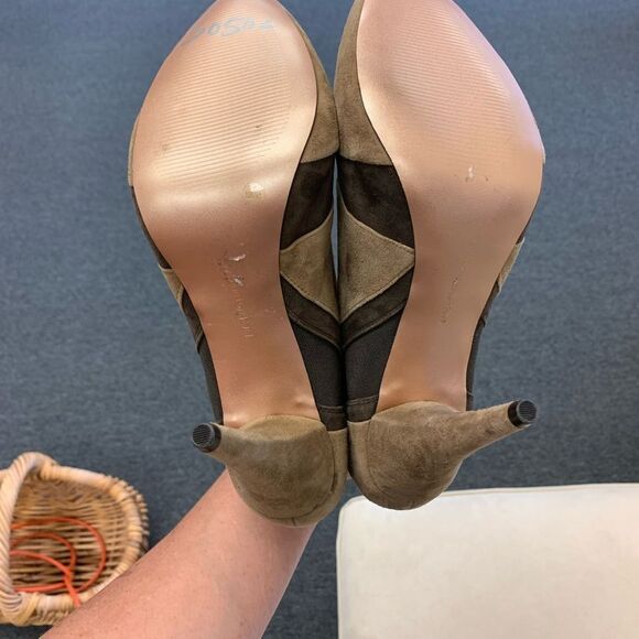 BCBGeneration Brown Suede Heeled Bootie sz 10 NEW - Picture 6 of 6